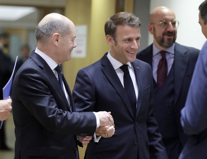 Scholz, Macron ready to work with Meloni's govt - English