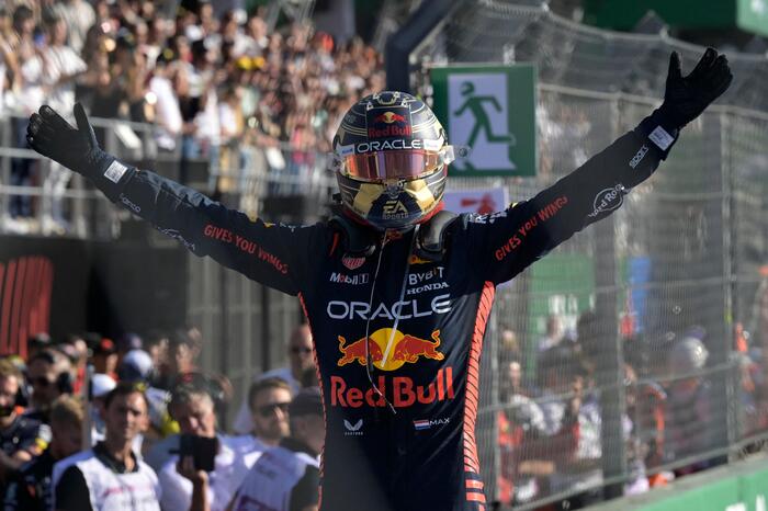 F1: Verstappen vince il Gp del Messico, terzo Leclerc