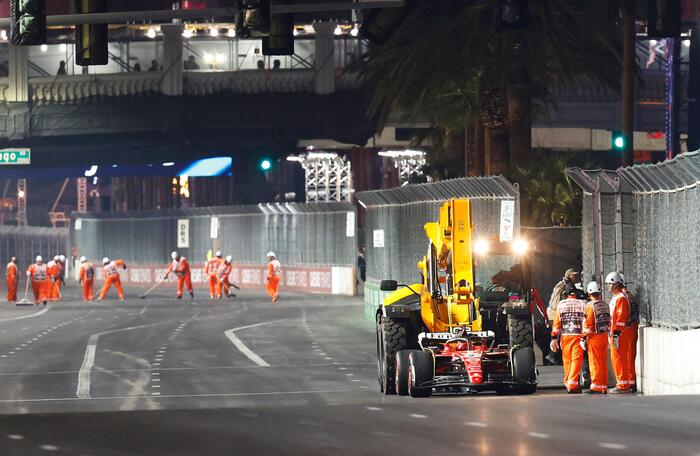Las Vegas GP: Ferrari’s Sainz and the Million-Dollar Manhole Damage