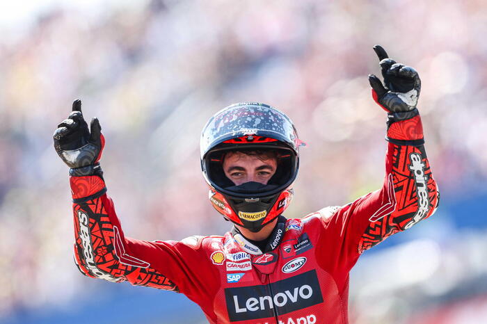 Francesco Bagnaia Wins Valencia Grand Prix and Secures Second Consecutive MotoGP World Championship Title