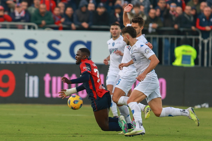 Soccer: Cagliari-Empoli relegation dogfight ends goalless