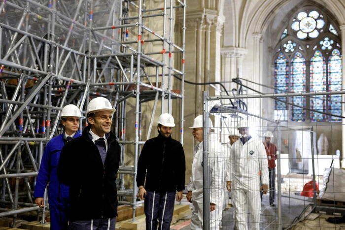 Macron visits Notre Dame and calls on the Pope to reopen it within a year – News
