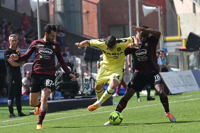 Serie A: Goleada do Torino (4-0) trama Spezia, Salernitana de Paulo Sousa  dá a volta à Udinese (3-2)
