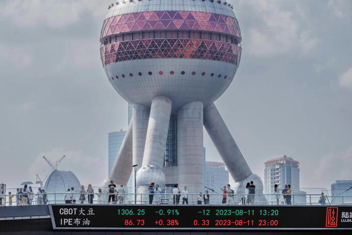 Borsa: Shanghai apre a -0,22%, Shenzhen a -0,31%