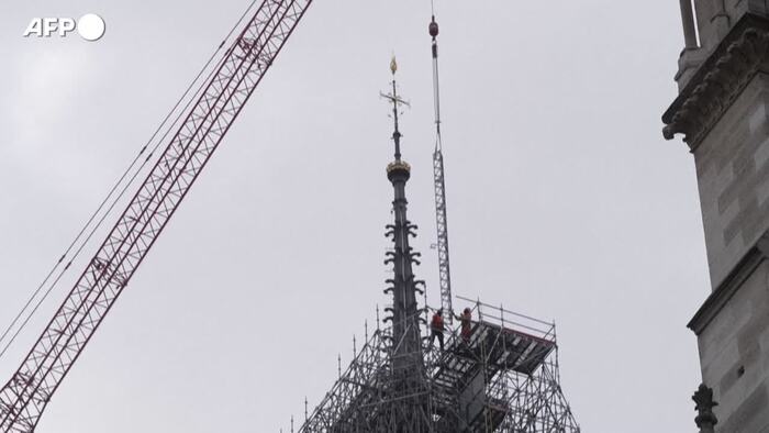 Scaffolding removal begins from Notre-Dame de Paris