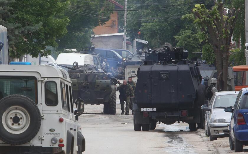Macedonia: scontri tra polizia e uomini armati a nord,feriti © ANSA/AP