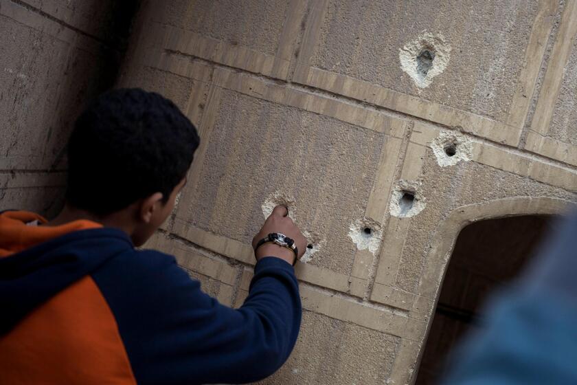 Egitto, attacco terroristico alla chiesa copta di Mir Mina © ANSA/EPA