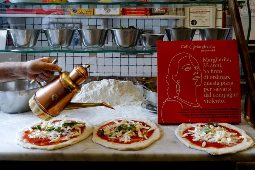Violence women: Actionaid, a pizza can save a life - ALL RIGHTS RESERVED