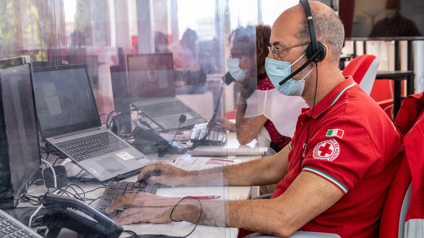 Fase 2: via telefonate Croce Rossa per test con 700 volontari - ALL RIGHTS RESERVED