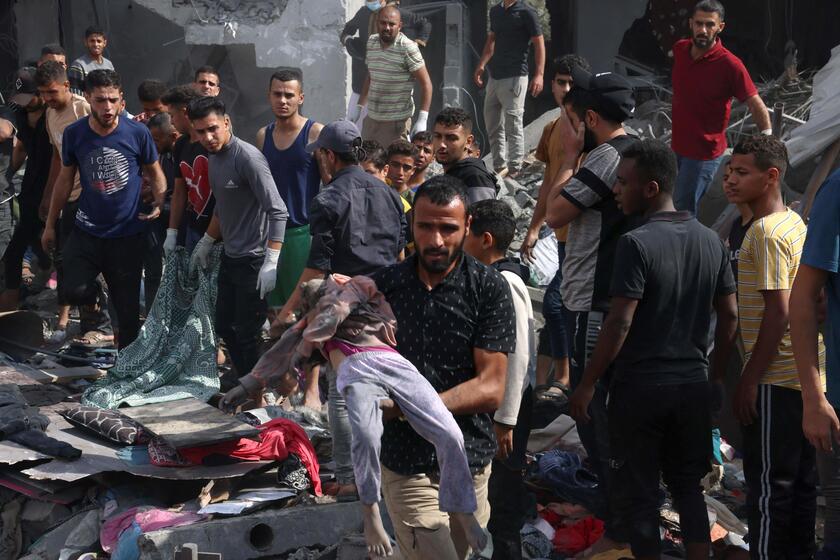 Guerra in Medioriente: Hamas, oltre 50 morti per raid notturni di Israele a Gaza © ANSA/AFP