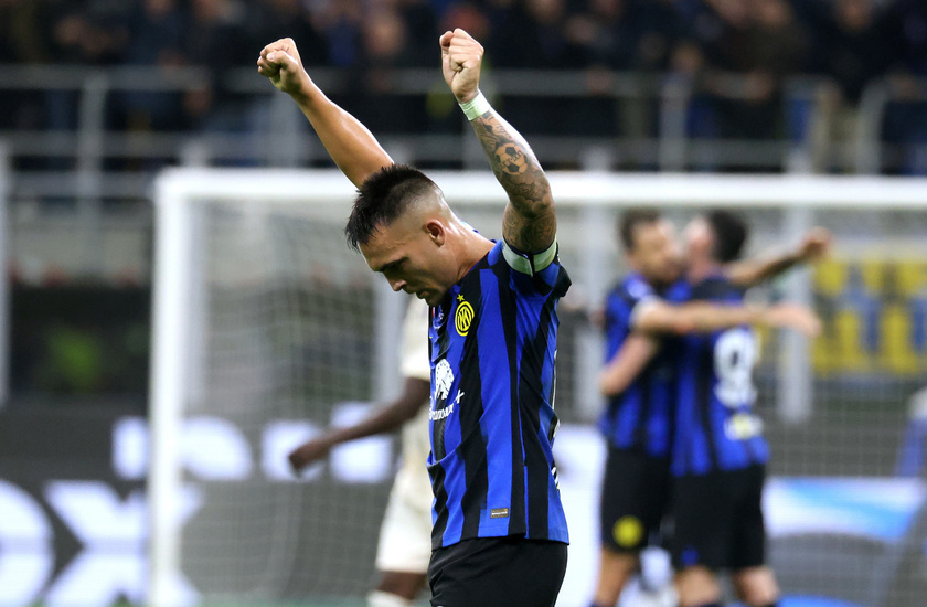 Soccer; serie A: Fc Inter vs Roma - RIPRODUZIONE RISERVATA