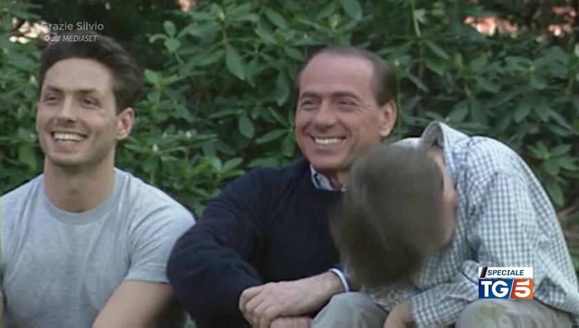 Berlusconi con i figli - RIPRODUZIONE RISERVATA