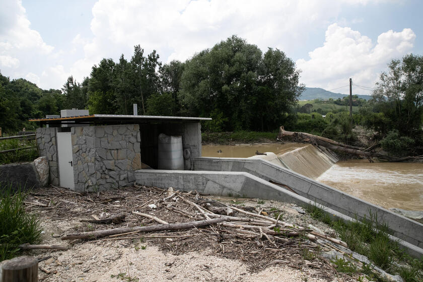 Un mese fa l 'alluvione in Emilia-Romagna, la turbina trascinata via SPECIALE - RIPRODUZIONE RISERVATA