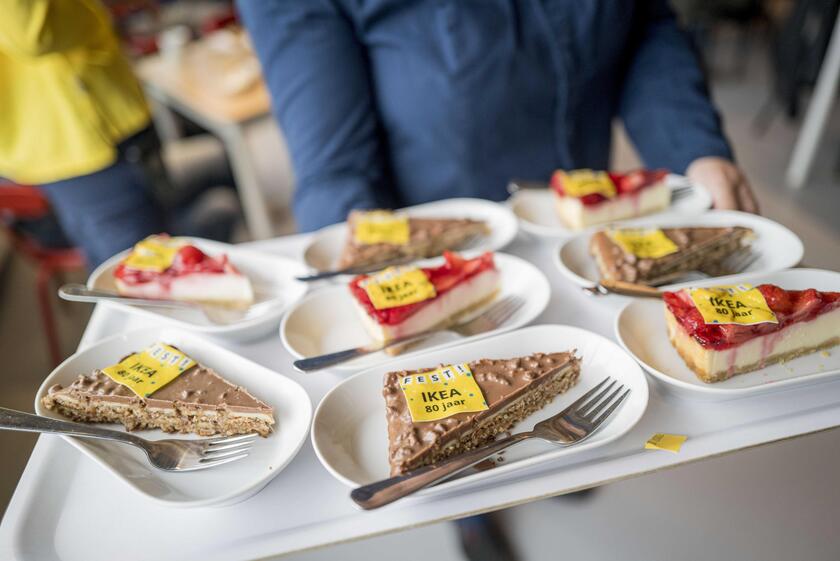 Party at IKEA for the over 80s © ANSA/EPA