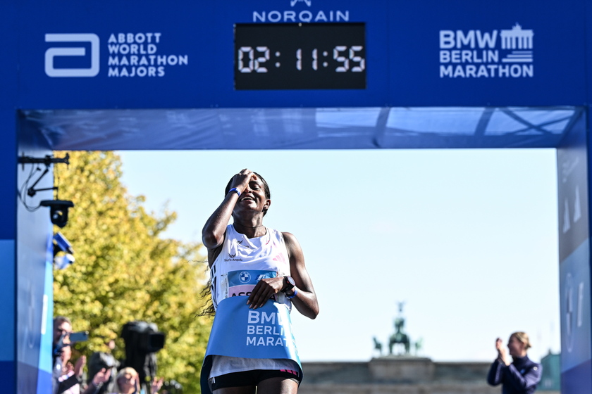 ++ Maratona, etiope Assefa migliora di 2 ' record mondo donne ++ - RIPRODUZIONE RISERVATA