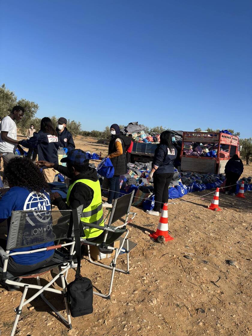 Mezzaluna rossa e Oim assistono i migranti a El Amra in Tunisia - RIPRODUZIONE RISERVATA