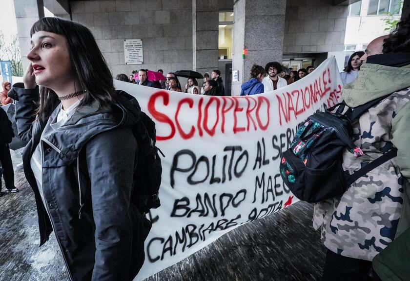Protesta al Politecnico di Torino contro il bando Maeci con Israele - RIPRODUZIONE RISERVATA