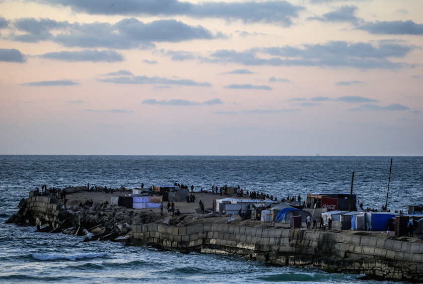 Displaced Palestinians settle in new Khan Yunis camp after evacuating Rafah