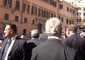 Berlusconi lascia Senato tra urla e fischi © ANSA