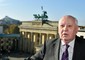 Mikhail Gorbaciov alla Porta di Brandeburgo © ANSA
