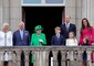 La Royal Family nel giorno conclusivo dei festeggiamenti del Giubileo di platino della regina Elisabetta © ANSA