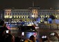 Il feretro della regina verso Buckingham Palace © ANSA