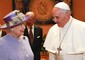 Elisabetta II, la regina che conobbe cinque Papi © ANSA