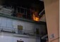 In fiamme palazzo nel Napoletano, feriti e intossicati (ANSA)