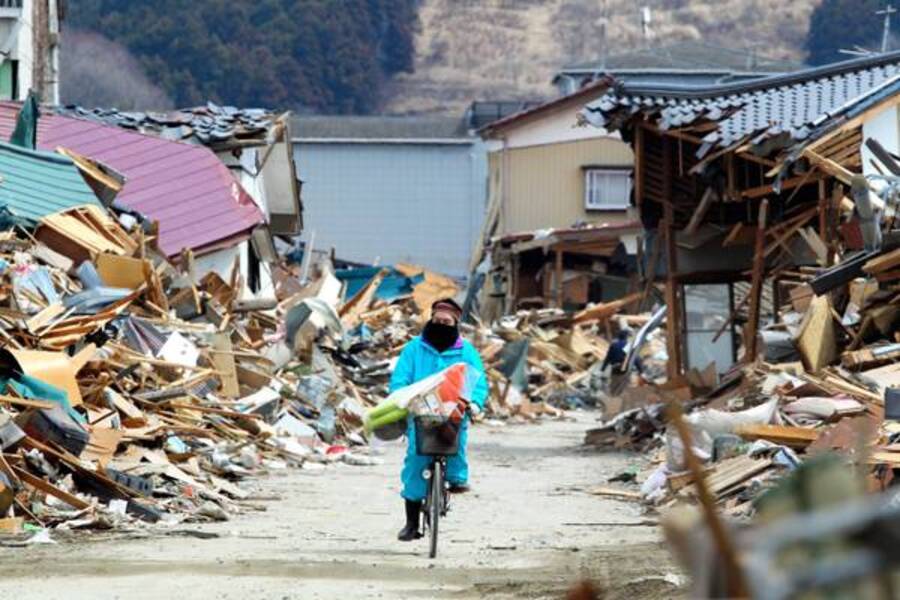 Il Giappone cerca di tornare alla normalita'. un sopravvissuto a Ishimaki, prefettura di Myiagi © Ansa