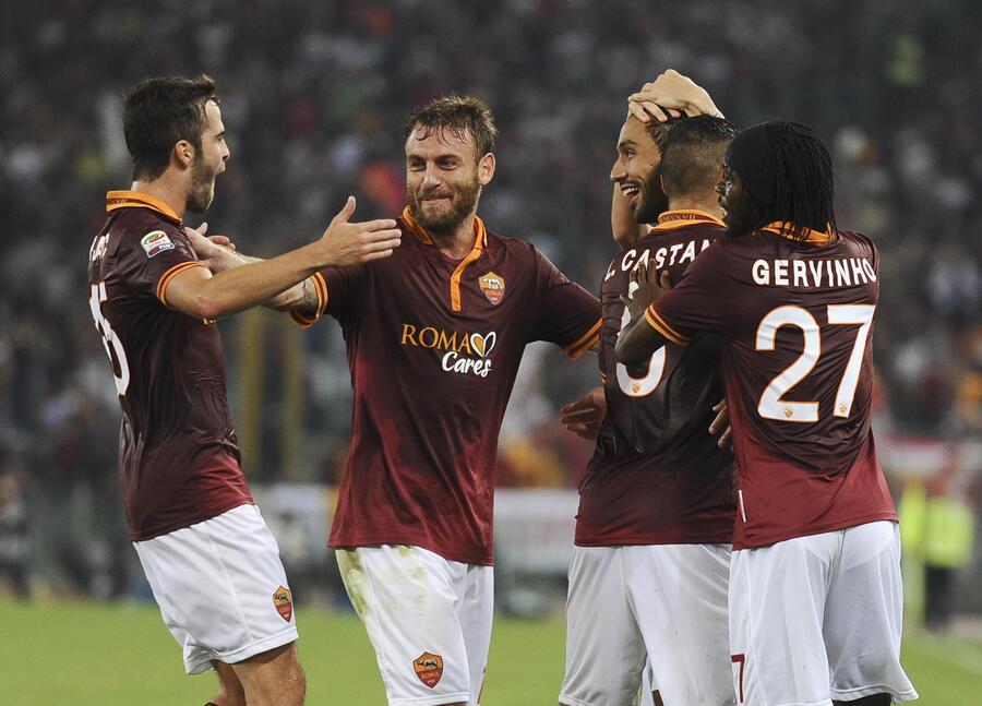 Sei vittorie nelle prime 6 partite, 17 gol fatti, uno subito. La Roma vola © ANSA
