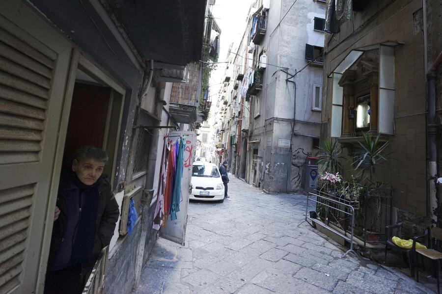 Pino Daniele: il dolore nei vicoli di Napoli dov' cresciuto © Ansa