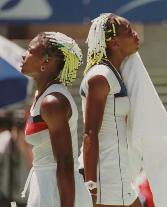 Serena e Venus nel 1998 a Melbourne © Ansa
