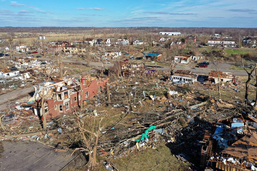 Almeno 83 morti accertati per tornado Usa, decine dispersi © 