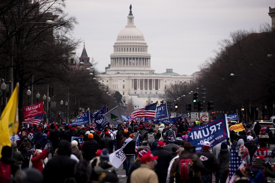 La protesta dei sostenitori di Trump verso Capitol Hill © Ansa