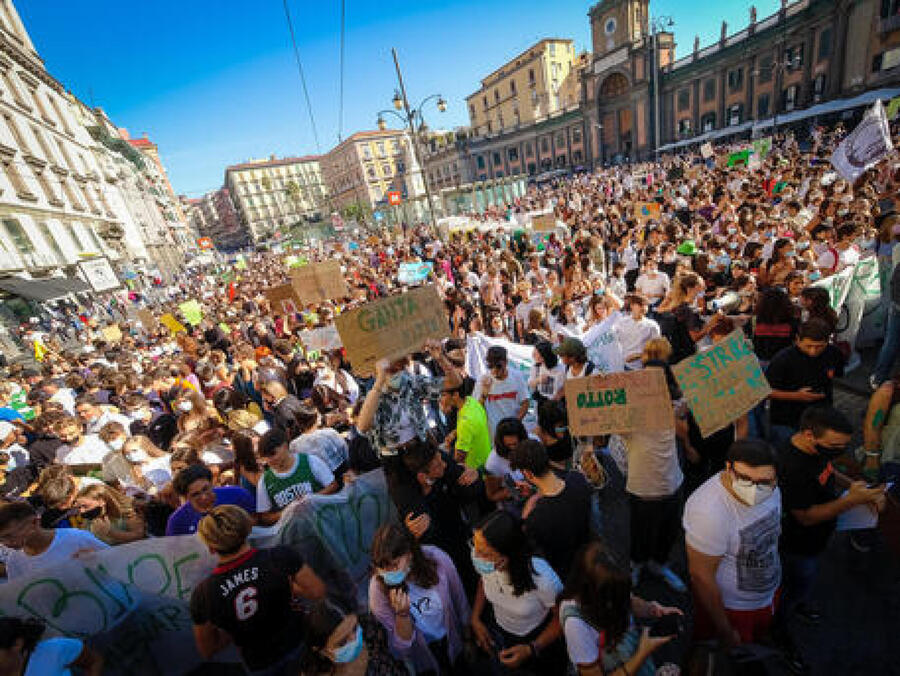 إيطاليا: مسيرات في 70 مدينة إيطالية من أجل "التغير المناخي" © ANSA