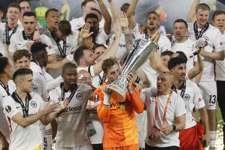 Eintracht memenangkan Liga Europa, Ranger tersingkir melalui adu penalti – Olahraga