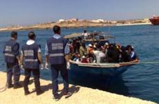 Lampedusa si svuota, partiti 1.300 migranti