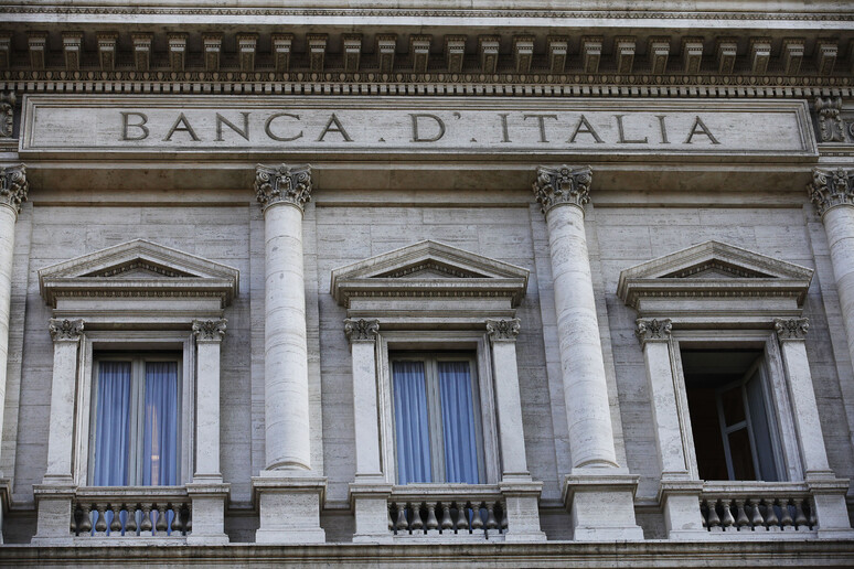 Una veduta esterna della sede della Banca d 'Italia, Palazzo Koch, a Roma, in una foto d 'archivio - RIPRODUZIONE RISERVATA