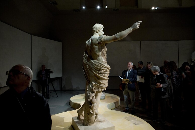 La statua di Augusto di Prima Porta (Musei Vaticani) -     RIPRODUZIONE RISERVATA