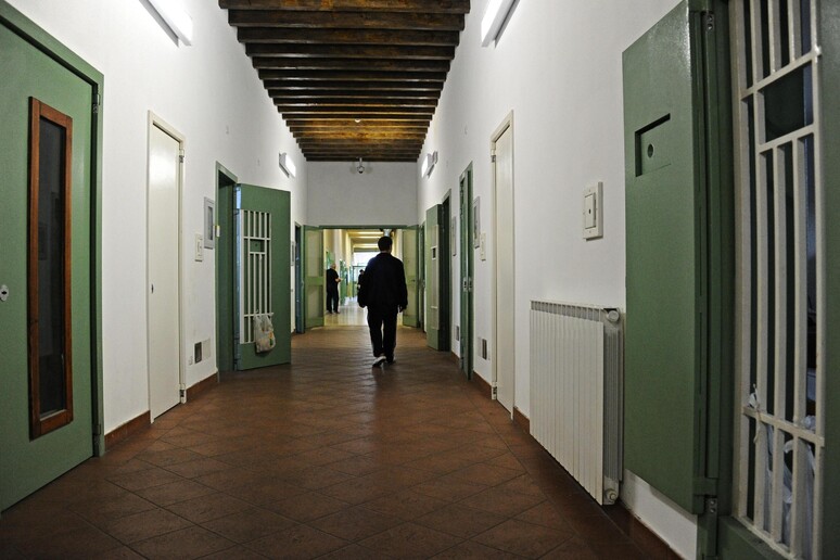 L 'interno di un carcere, foto archivio - RIPRODUZIONE RISERVATA