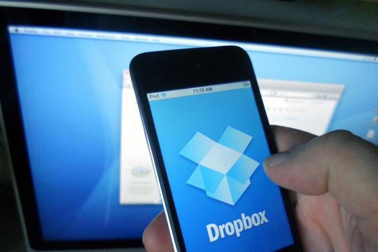 Dropbox, violati 7 milioni di account - RIPRODUZIONE RISERVATA