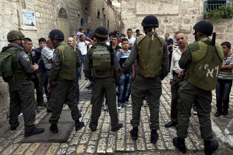 Polizia israeliana a Gerusalemme -     RIPRODUZIONE RISERVATA