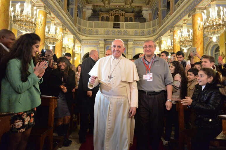 Pope Francis meets refugees - RIPRODUZIONE RISERVATA