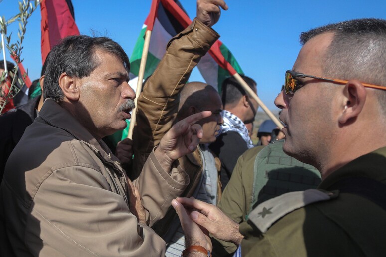 Il ministro Ziad Abu Ein morto durante incidenti a Ramallah © ANSA/EPA