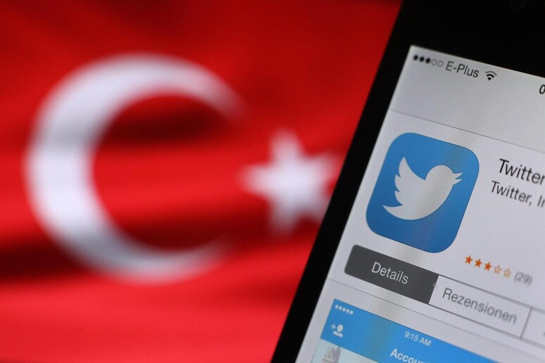 Turchia: corte sfida Erdogan, stop al blocco di Twitter © ANSA/EPA