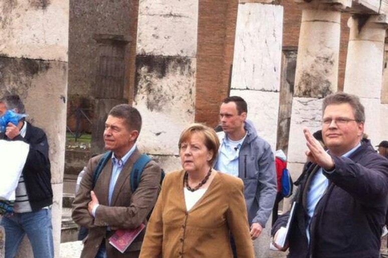 La cancelliera Merkel in visita agli Scavi di Pompei - RIPRODUZIONE RISERVATA