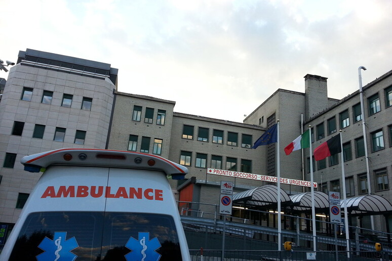 Sanita ': l 'ospedale Umberto Parini di Aosta - RIPRODUZIONE RISERVATA
