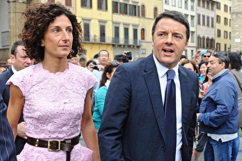 Matteo Renzi e la moglie Agnese all 'inaugurazione di Pitti Uomo a Firenze - RIPRODUZIONE RISERVATA