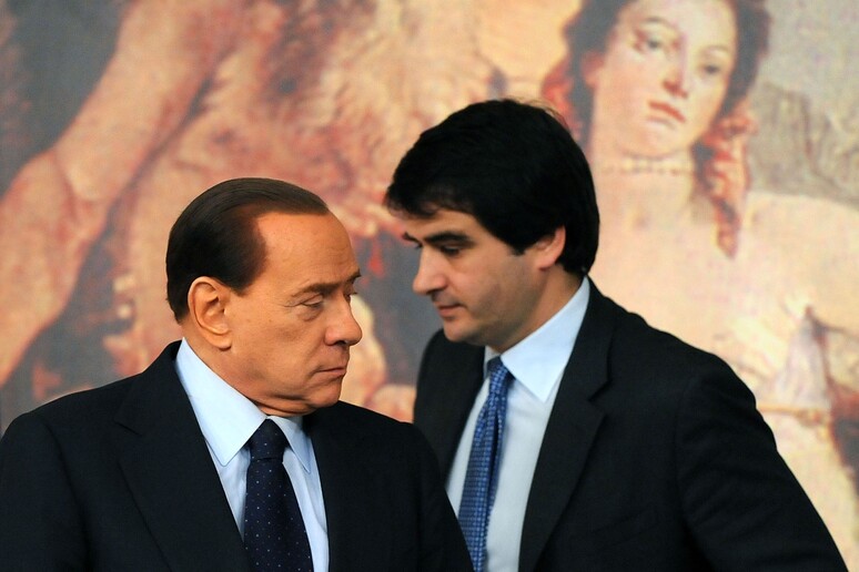 Silvio Berlusconi e Raffaele Fitto - RIPRODUZIONE RISERVATA