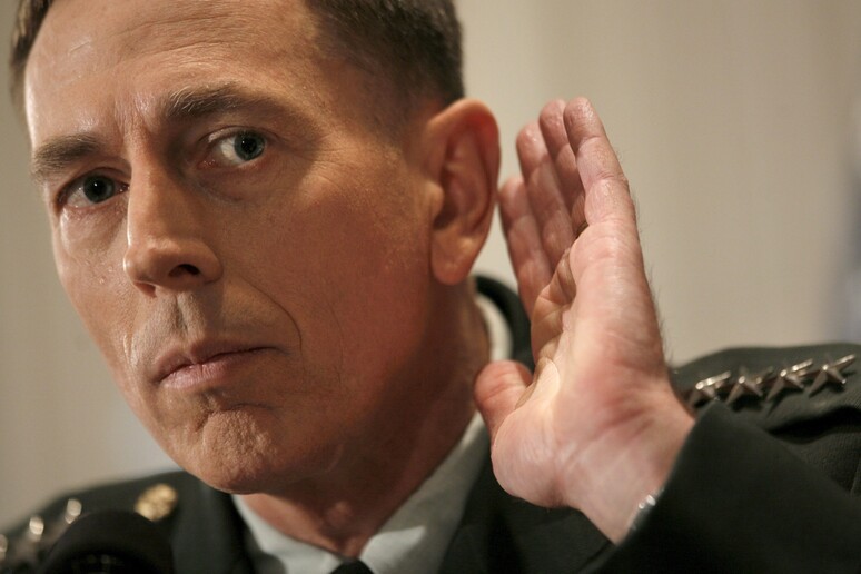 Petraeus:  'Nucleare? distruggeremmo truppe russe in Ucraina ' © ANSA/EPA